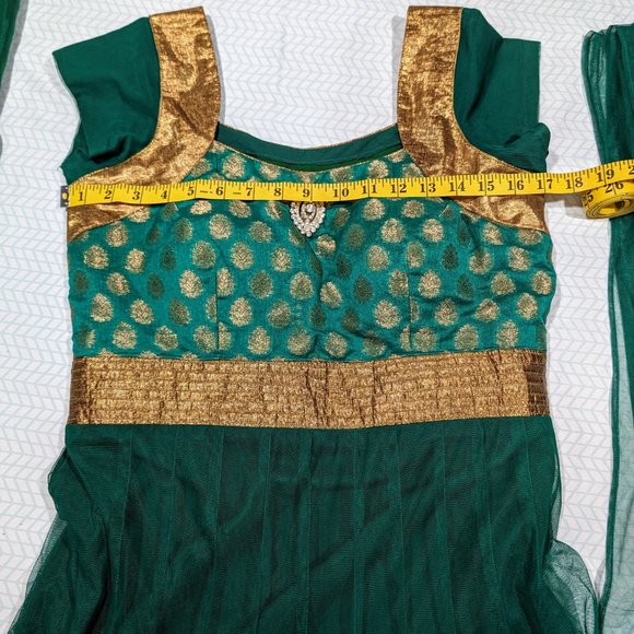 Elegant Green and Gold Women Salwar - Picture 4 of 12